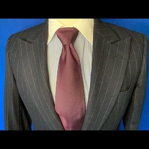 Paul Stuart Cashmere &  English Wool Suit Navy Blue Pinstripe 38L 33/32 fits 39R
